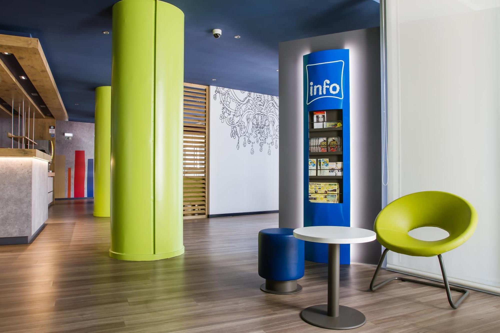 Ibis Budget Braga Centro Bagian luar foto