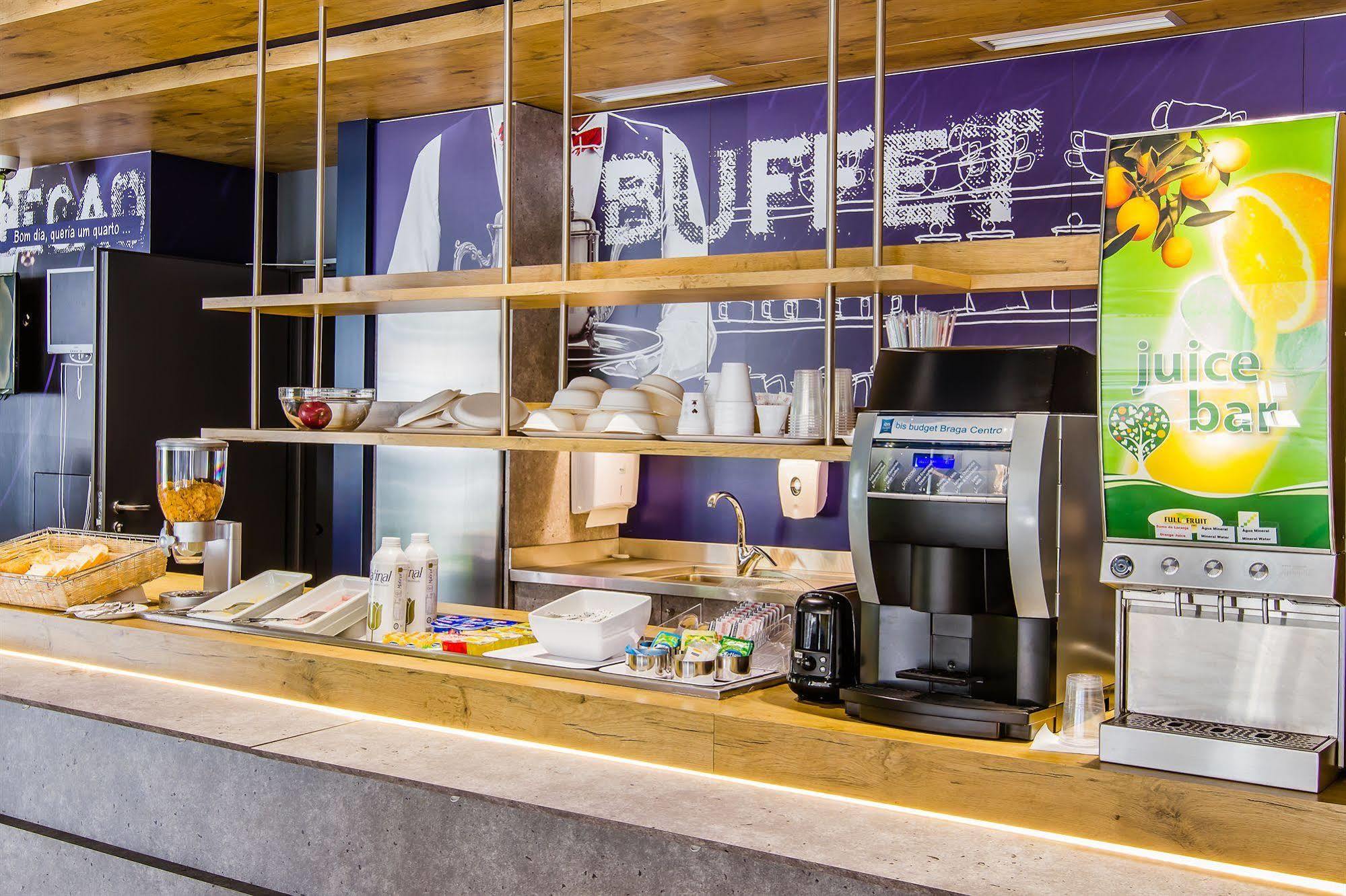 Ibis Budget Braga Centro Bagian luar foto