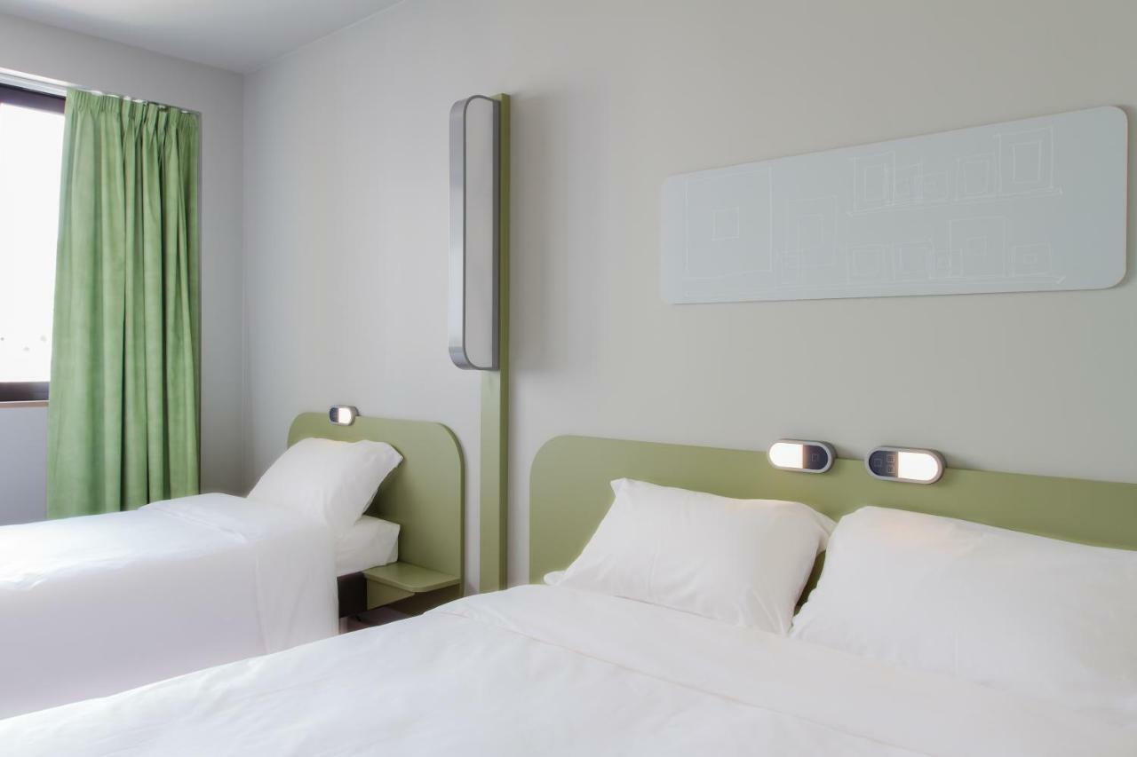 Ibis Budget Braga Centro Bagian luar foto