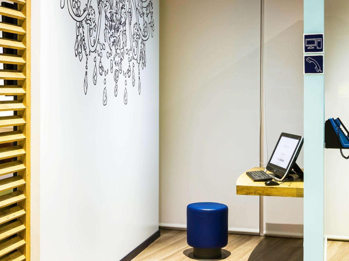 Ibis Budget Braga Centro Bagian luar foto